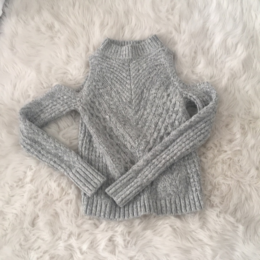 Express cold shoulder gray sweater XS